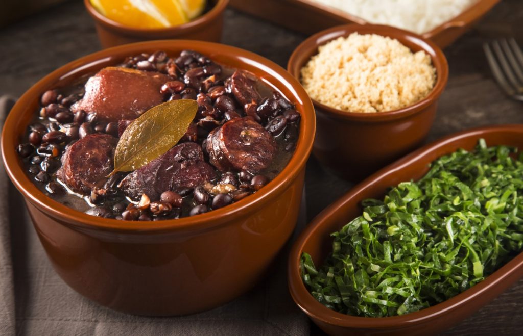 Feijoada kana ja chorizoga: lihtne, kiire ja maitsev söök kogu perele