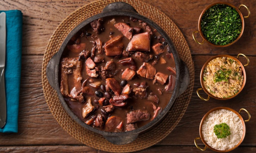 Feijoada kana ja chorizoga: lihtne, kiire ja maitsev söök kogu perele