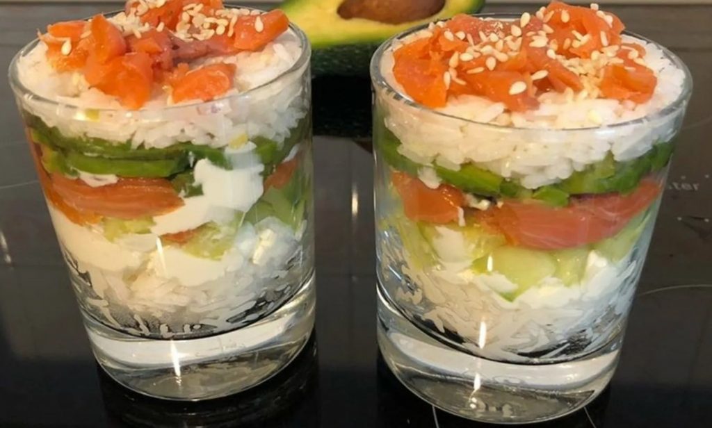 Sushi kausis on täiuslik idee teiseks hommikusöögiks. Kõik, mida vajate, on mõned koostisosad
