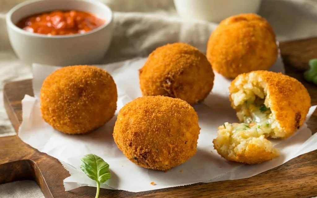 Arancini – krõbedad risottopallid: ideaalne võimalus neid koduseks