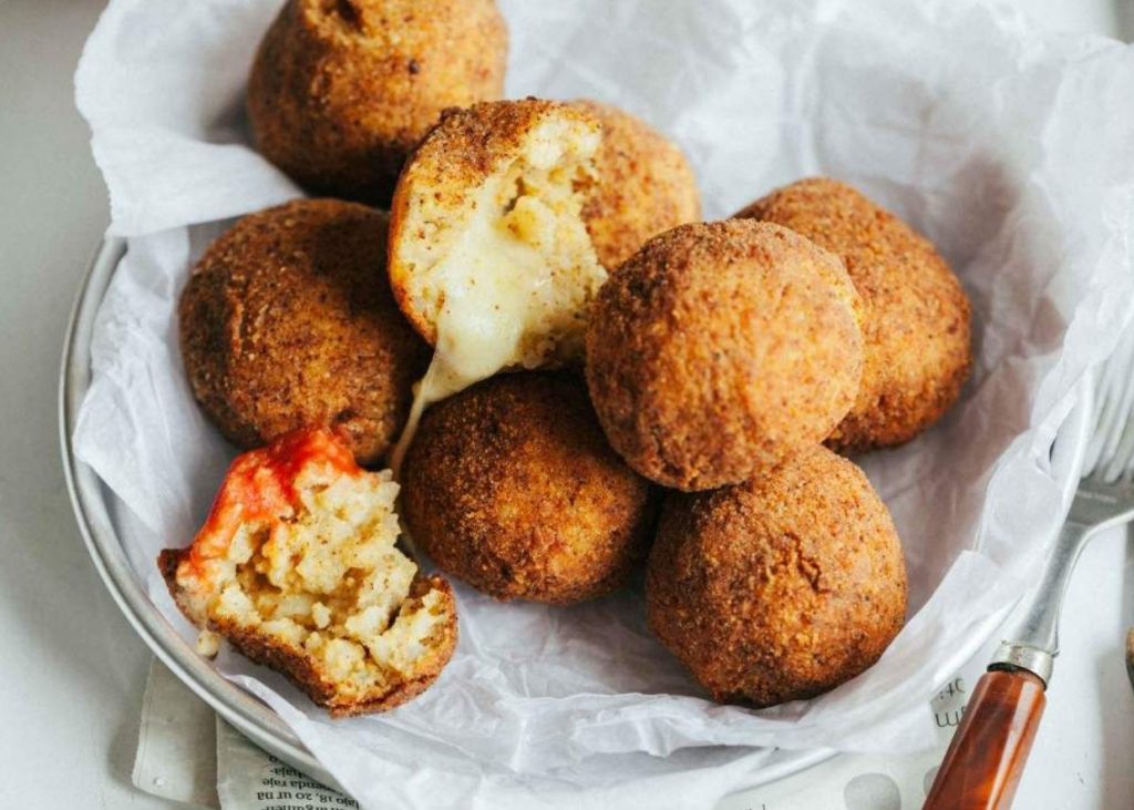 Arancini – krõbedad risottopallid: ideaalne võimalus neid koduseks