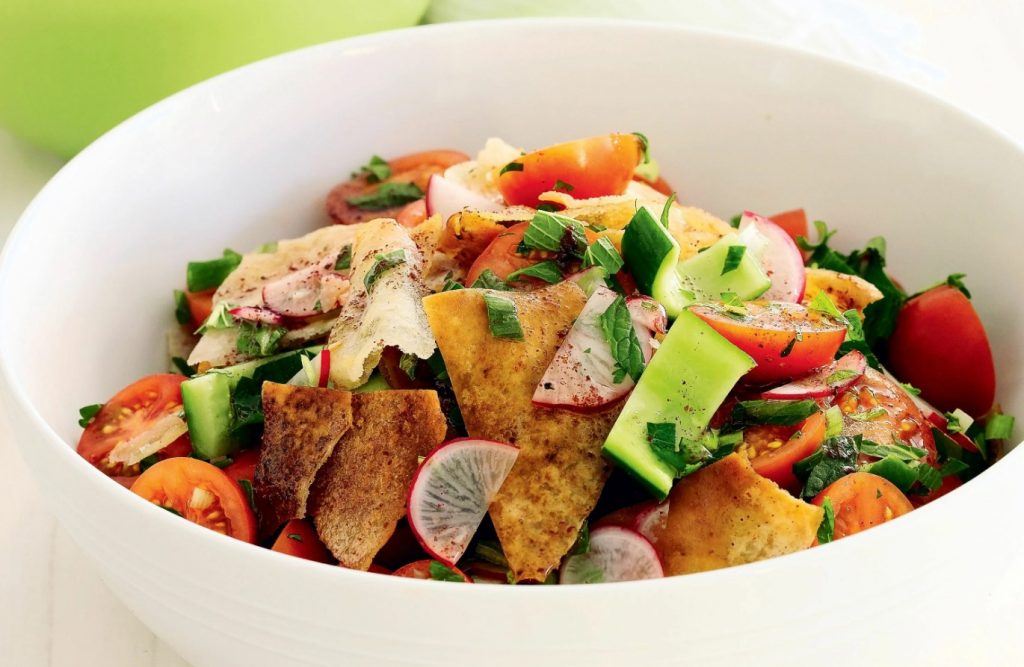 Fattoush bulguriga: Liibanoni salat retsept