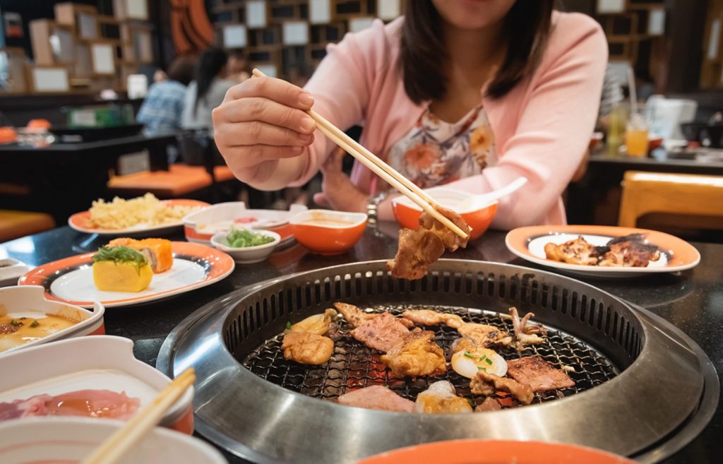 Korea BBQ ja banchan: maitsev valik väikeseid lisandeid