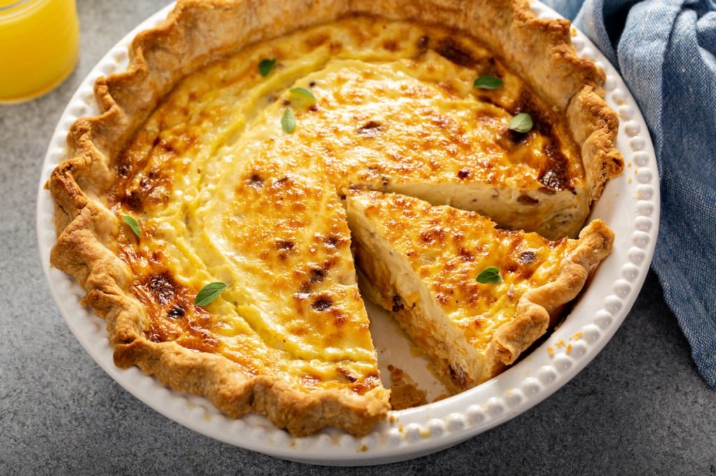 Prantsuse stiilis õhtusöök õhufritüürist. Retsept Lotaringi tartale: Quiche Lorraine