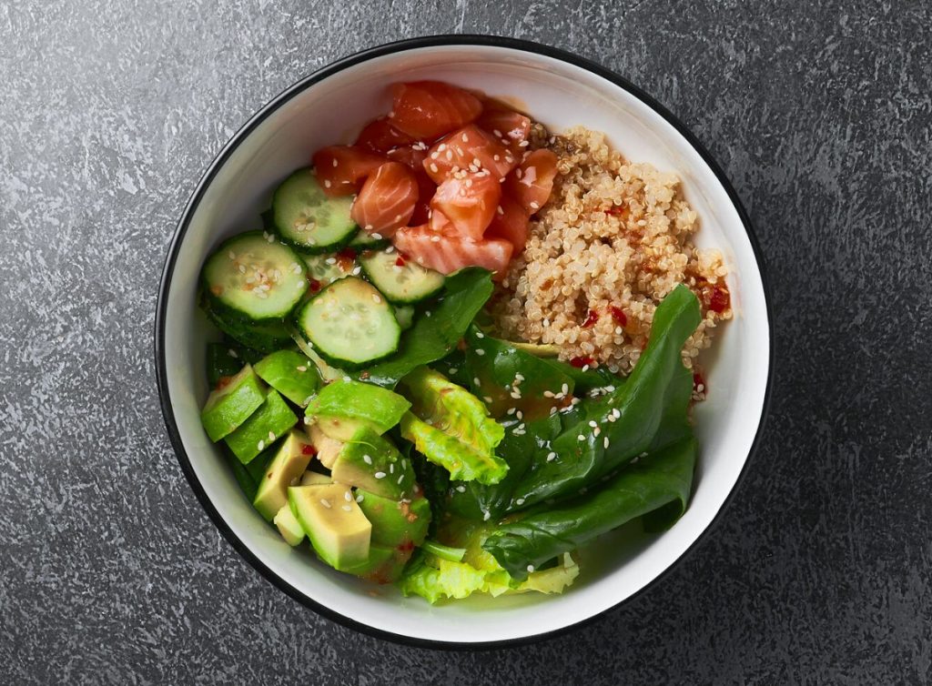 Quinoa Bowl: Taani retsept kanafrikadellidega