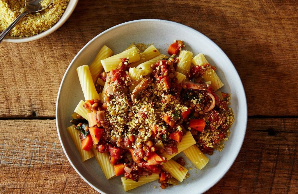Vegan lõunasöök mõne minutiga: maitsev ja aromaatne pasta