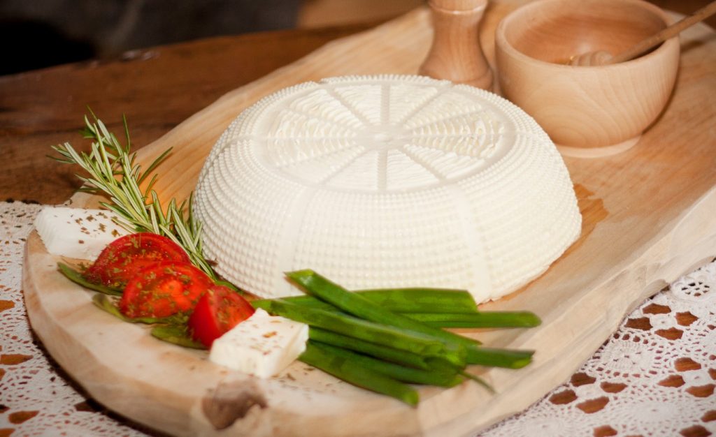 Alahinnatud Poola juust, mis on tervislikum kui mozzarella. See kaitseb südant ja aitab kaalust alla võtta.