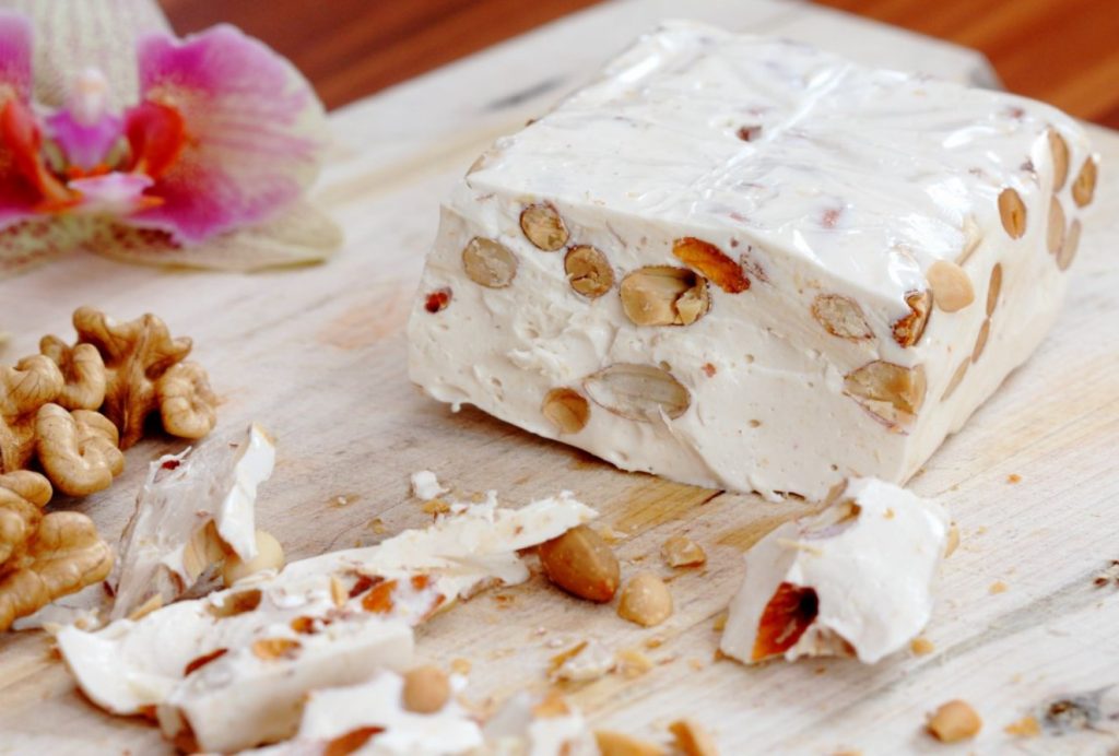 Türgi nougat kodune valmistamine – magus nauding pähklite ja meega