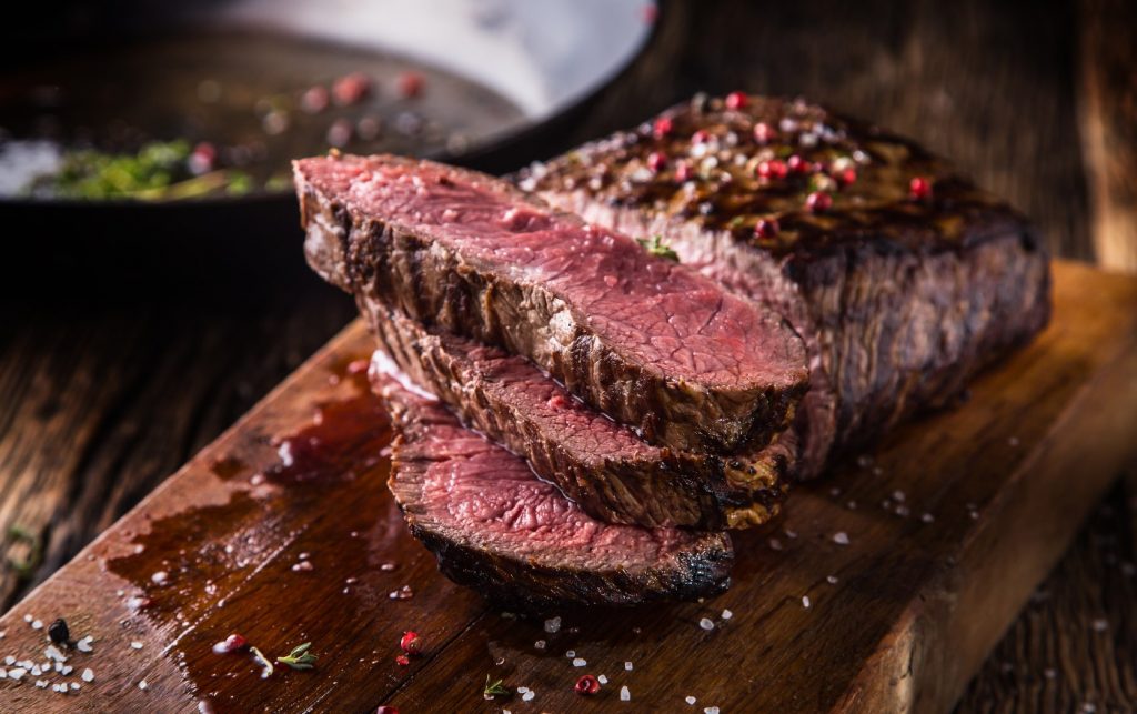 Kuidas valmistada ideaalset steiki ilma grillita: peakokkade saladused