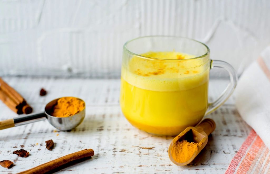 Kurkumalatte, autor Julija Steponavičiūtė ehk KitchenJulie