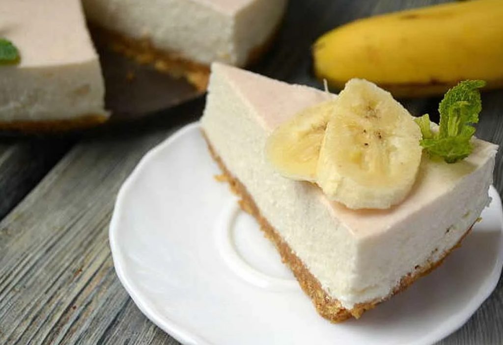 Ilma valge suhkru ja ideaalselt magus. See maitsev banaaniga juustukook on minu tervislik lemmik