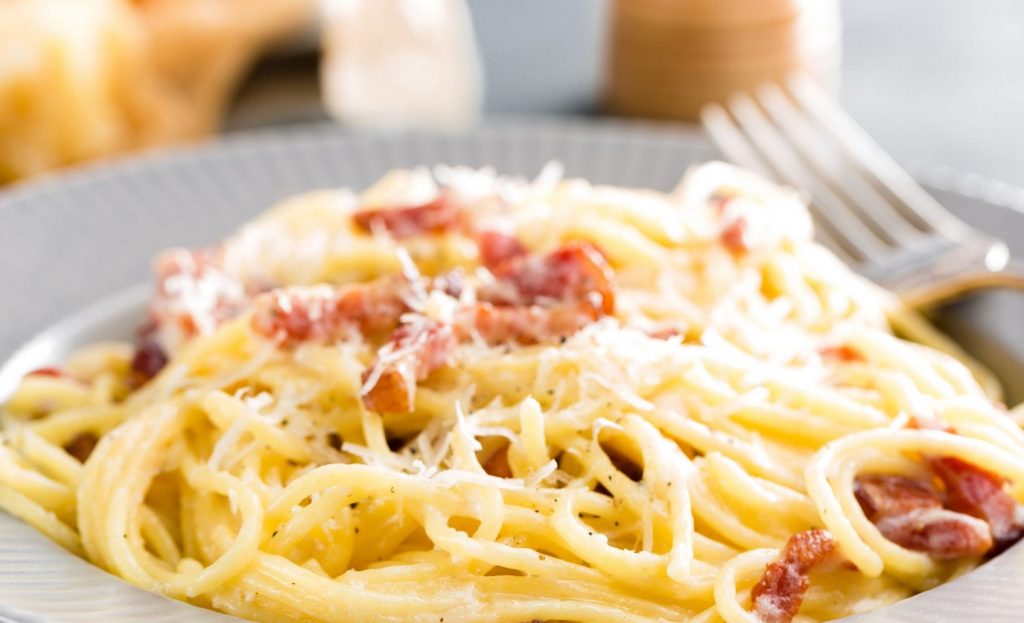 Tahad teha maitsvat carbonara? Vaata, kuidas pastöriseerida mune carbonara jaoks