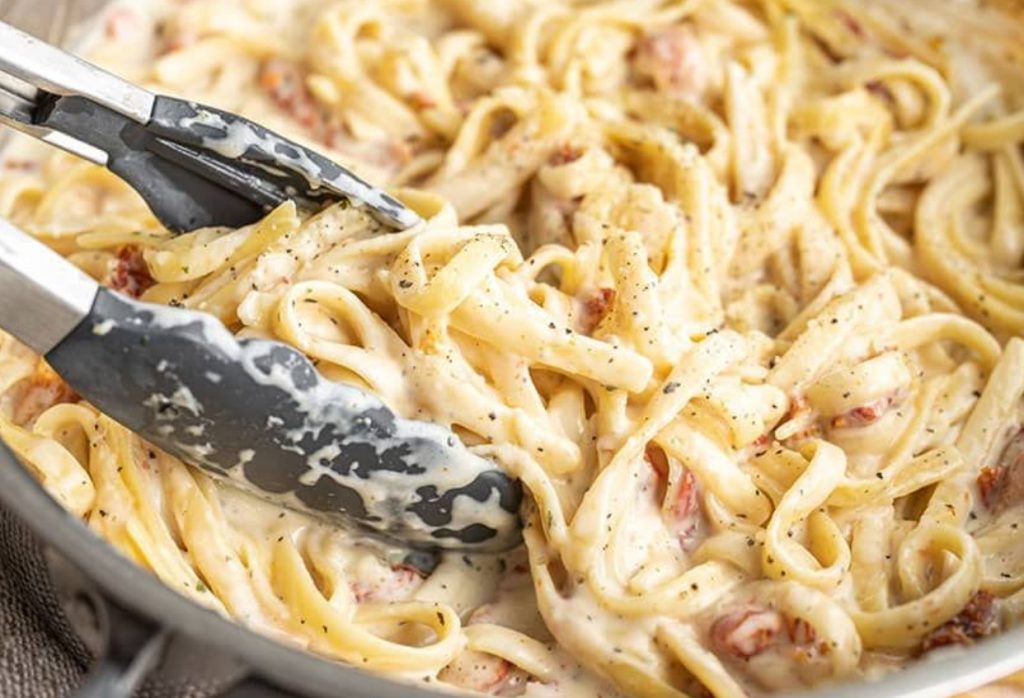Fusilli, penne ja spaghetti: millist pastat valida vastavalt kastmele