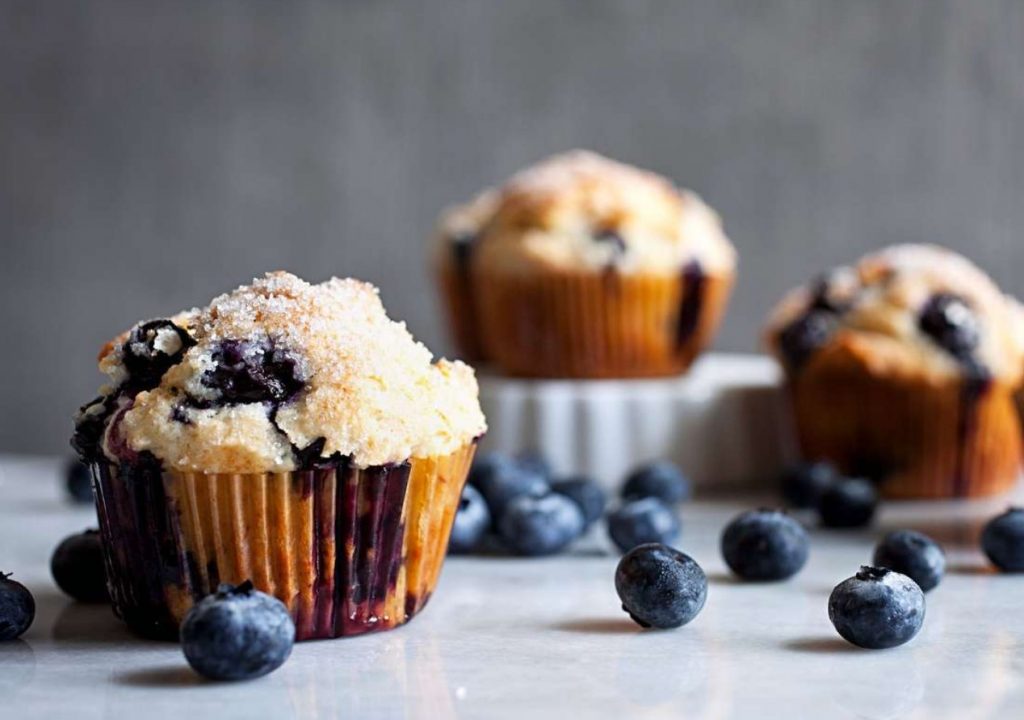 Pehmed muffinid minu vanaema retsepti järgi. Need on pehmed nagu sulg isegi mitu päeva hiljem.