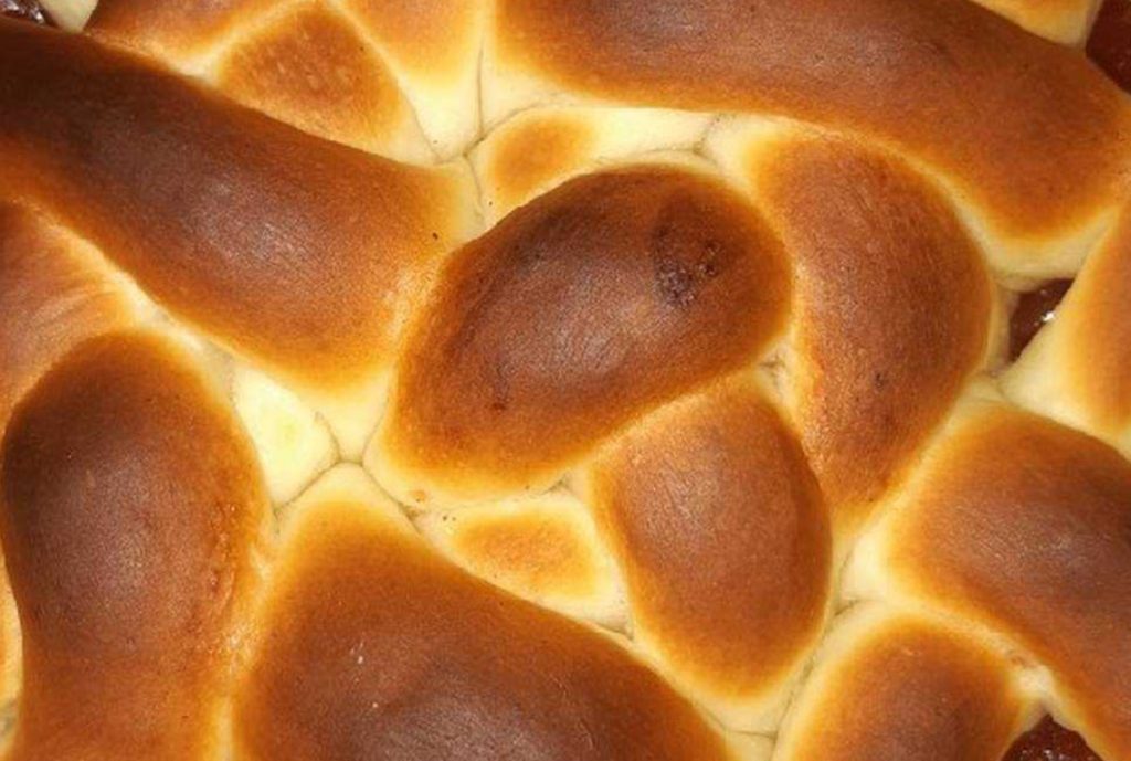 Lisame see pärmi tainasse. See on õrn nagu sulg ja ei kuiva ära.