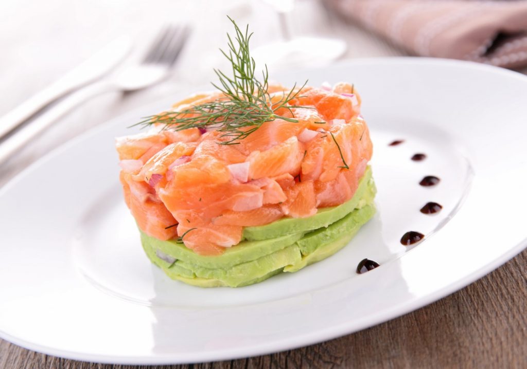 Kuidas valmistada tartar, mis näeb välja kallis, kuid on lihtne ja kiire valmistada: Taani retsept