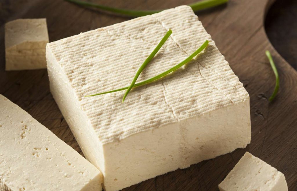 Ideaalne leiva ja suupistete juurde. Vegaanne pasta nendest koostisosadest on maitsev, aromaatne ja tervislik.