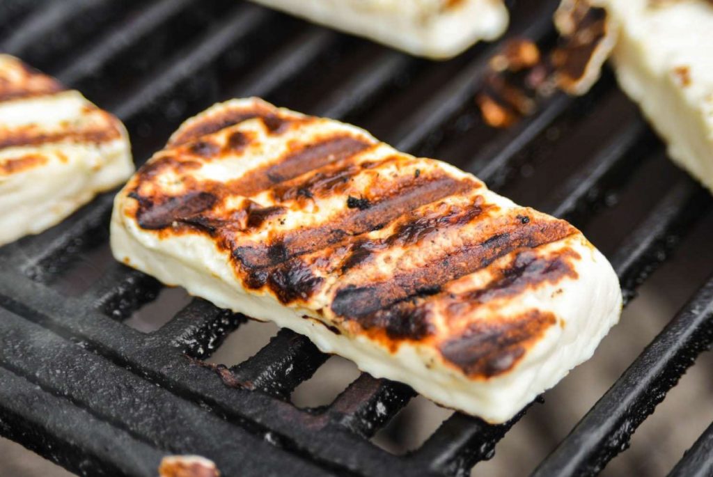 Grillitud feta juustuga ja köögiviljadega. Ideaalne lisand kartulitele ja grillitud lihale