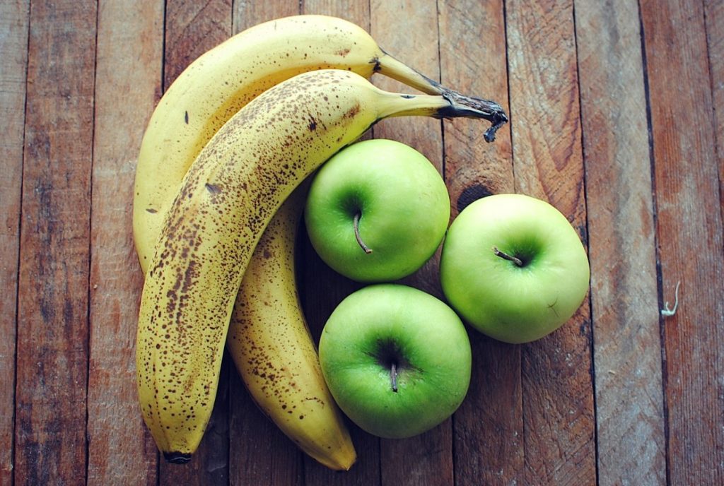 Õun või banaan: milline neist kahest puuviljast on kõige täitvam?