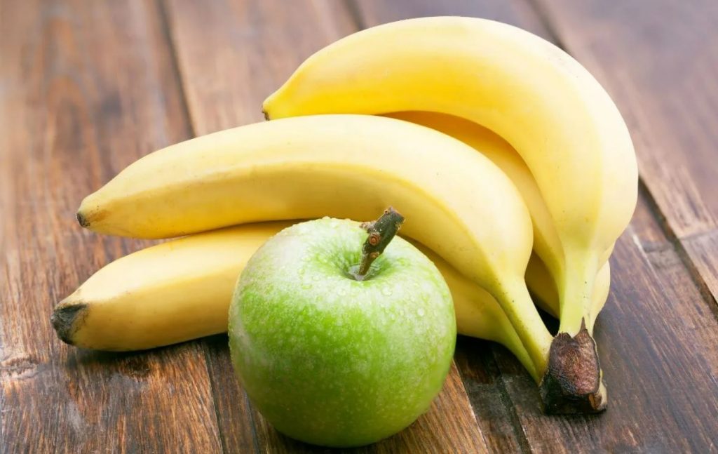 Õun või banaan: milline neist kahest puuviljast on kõige täitvam?