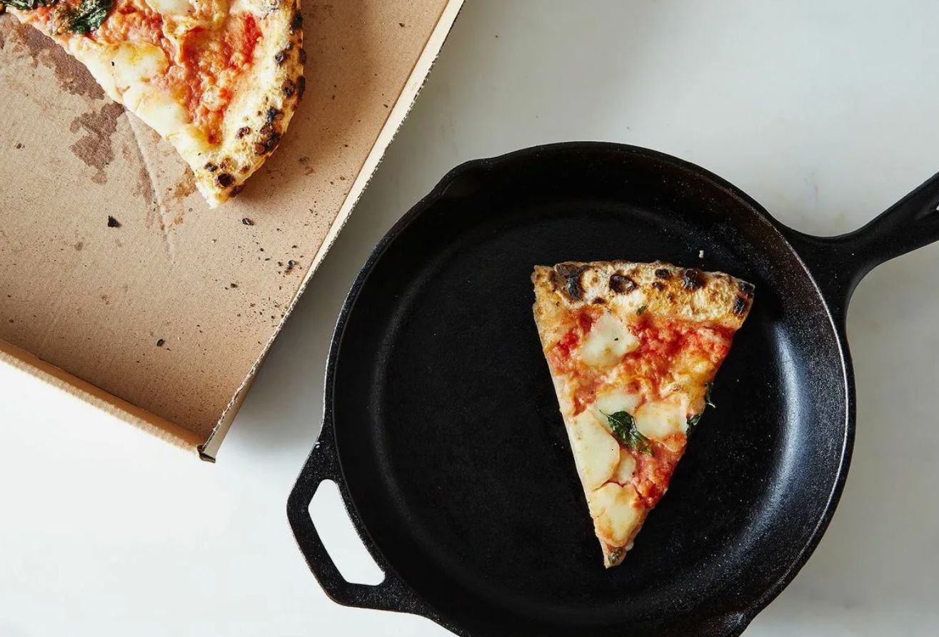 Geniaalne viis pizza uuesti soojendamiseks: see on sama maitsev kui värske pitsa