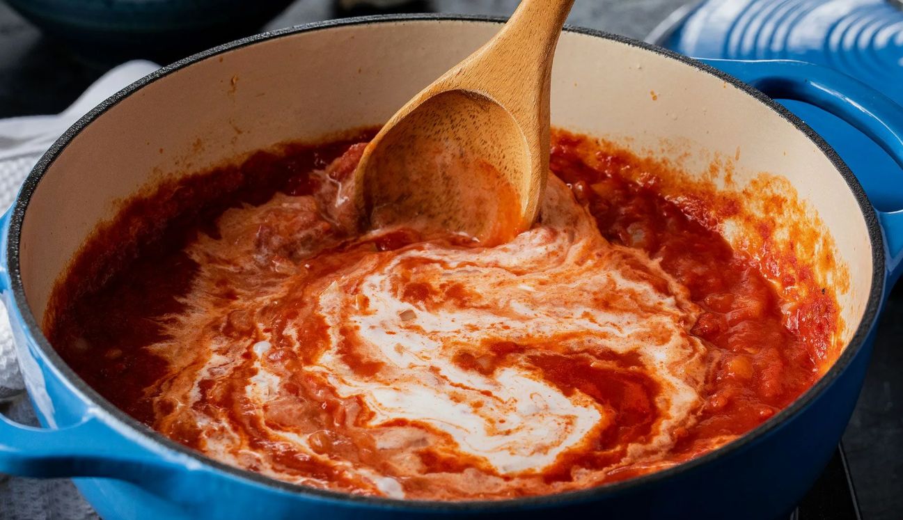 голубцы с хрустящей корочкой и бархатным соусом