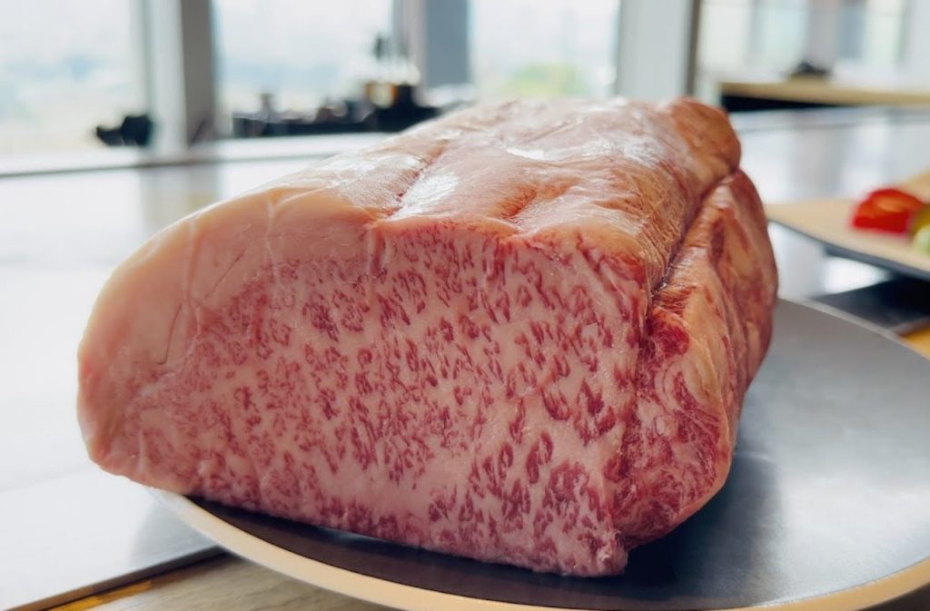 Veiseliha on hea täisväärtusliku valgu, raua ja B-vitamiinide allikas. See ei kuulu odavate lihade hulka, sest kilogrammi eest tuleb supermarketis maksta mitu eurot.