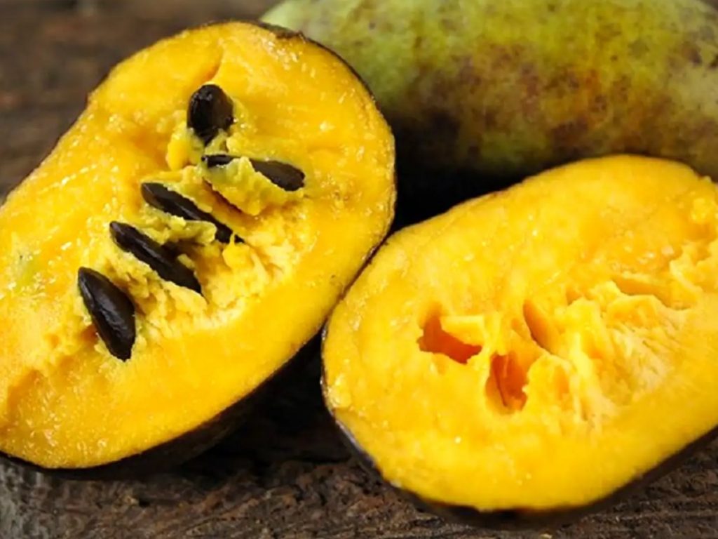 Maitseb nagu banaani, mango ja ananassi segu. Hea südamele ja luudele, sisaldab palju C-vitamiini