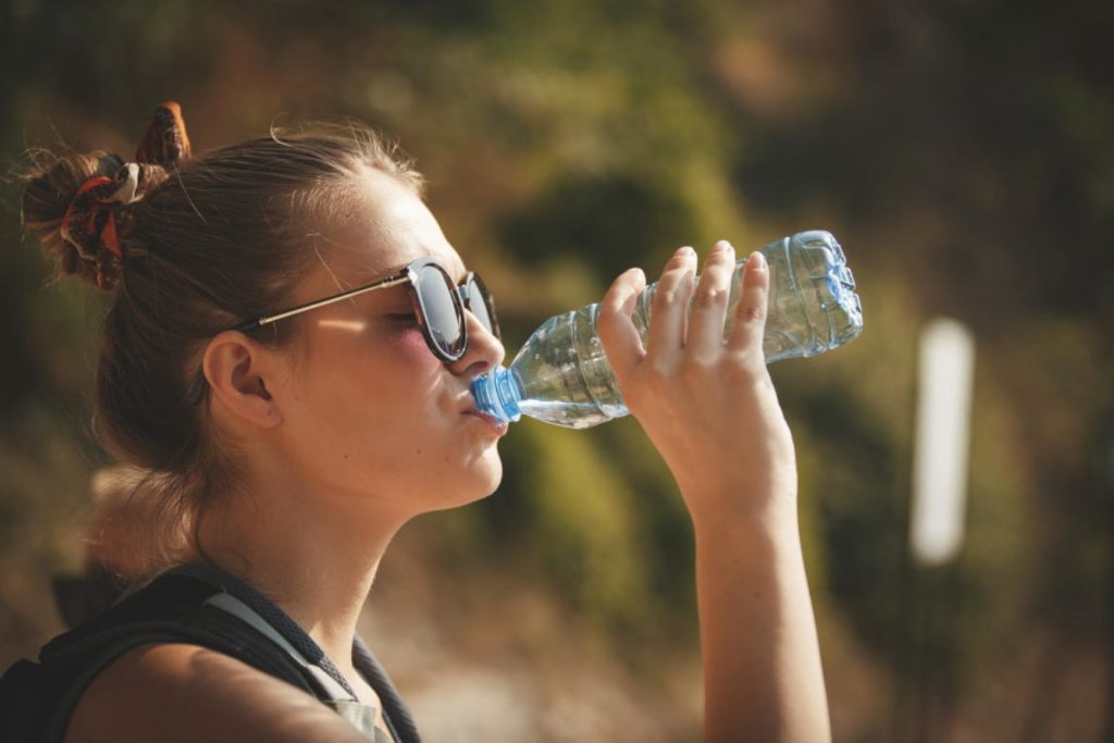 Nimetatud on joogid, mida ei tohi mingil juhul juua, kui väljas on palav