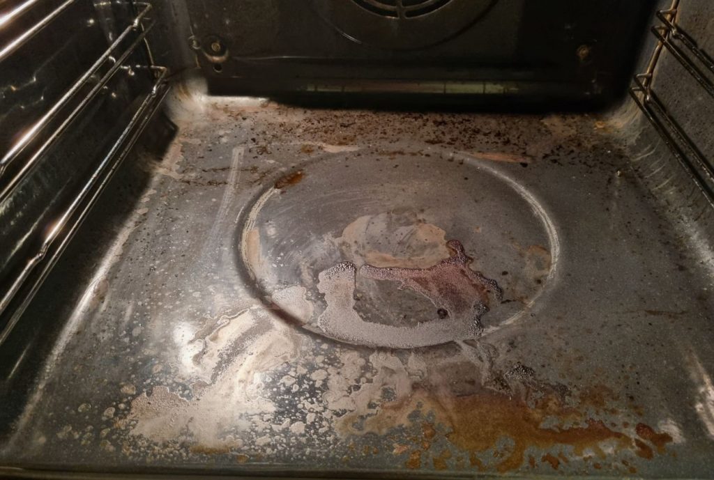 Miks on vaja ahjus soola ja nelkiga küpsetada
