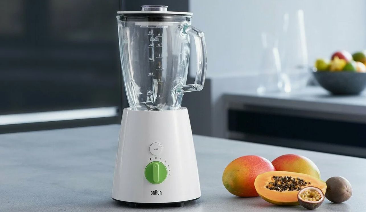 Kuidas puhastada isegi kõige määrdunud blender 1 minutiga – lihtne trikk