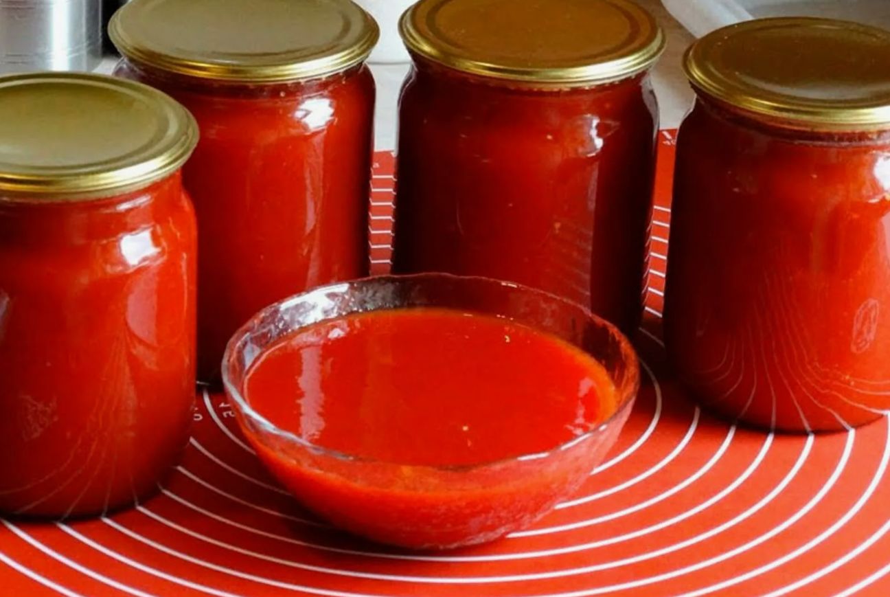 Mida teha üleküpsenud tomatitega: paks ketšup – teie saladus ideaalse pastakastme valmistamiseks