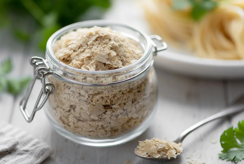 Ma kasutan selle asemel parmesani või riivsaia. Need on odavad, kõrge kiudainesisaldusega ja pähkli-juustu maitsega