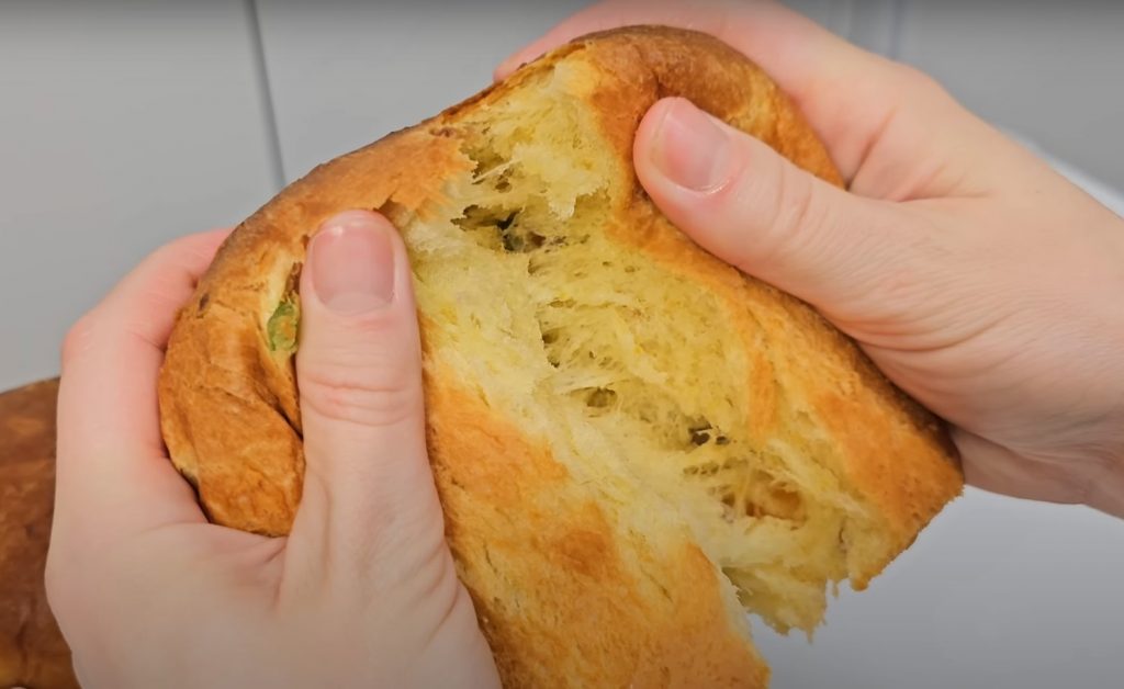 Pehme kui karusnahk terve kuu! Panettone tavalisest jahust koorega! Panettone'i tõestatud retsept Ukrainast