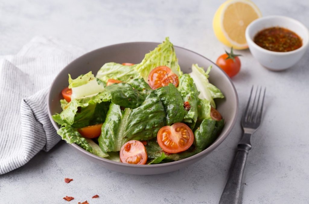 Rakett, purslane, radicchio: maitsvate lehtsalatite valmistamine
