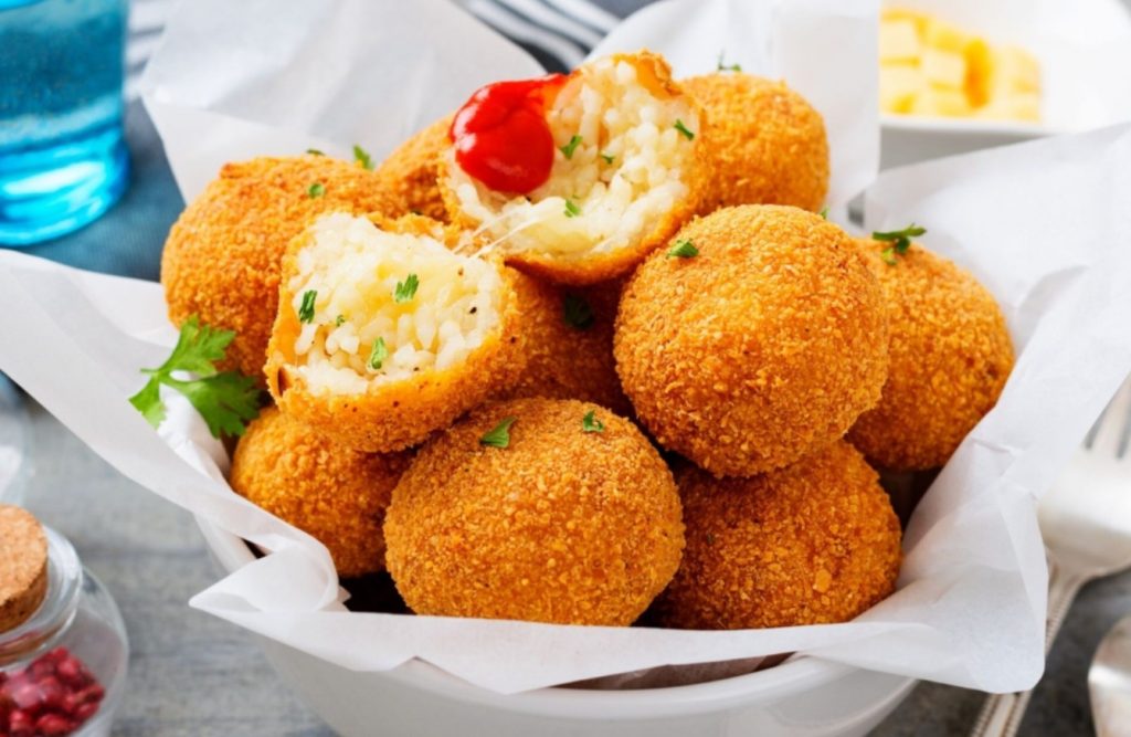 Arancini – krõbedad risottopallid: ideaalne võimalus neid koduseks