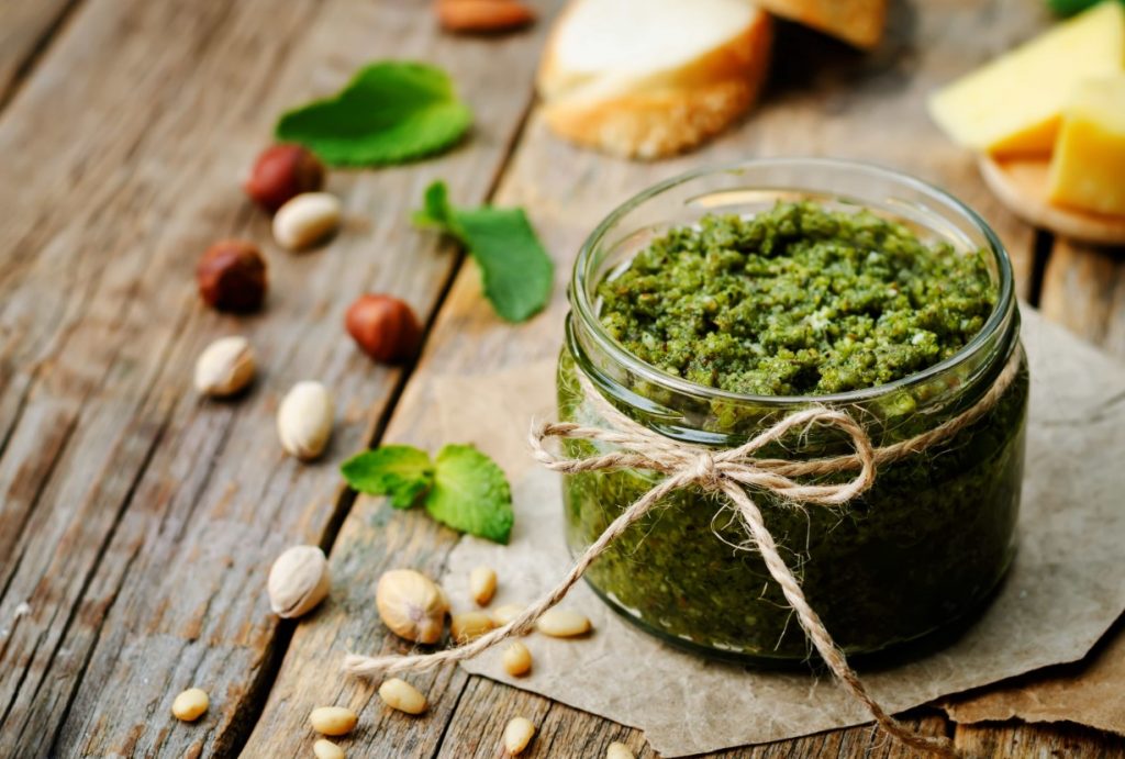 Proovisin seda Sitsiilias ja nüüd teen seda regulaarselt. Pesto sobib ideaalselt makaronide ja pitsaga.
