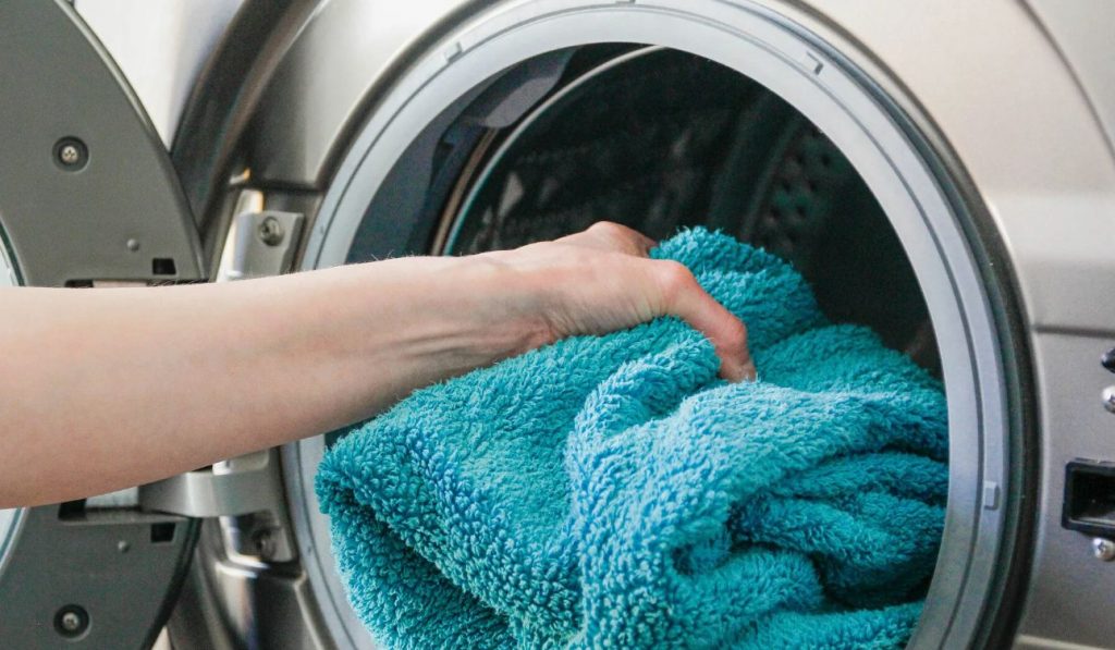 Kuidas pesta rätikuid, et need jääksid pehmeks: ekspertide näpunäited ja nipid