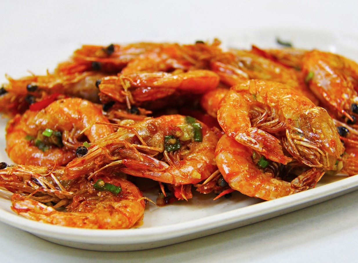 See salat kaunistab iga lauda: õrn avokaado ja kuninglikud krevettid 15 minutiga