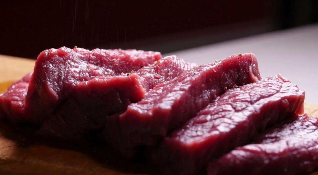 Liha nagu või: mis teeb steigi 15 minutiga pehmeks ja mureks – kindlasti mitte haamer