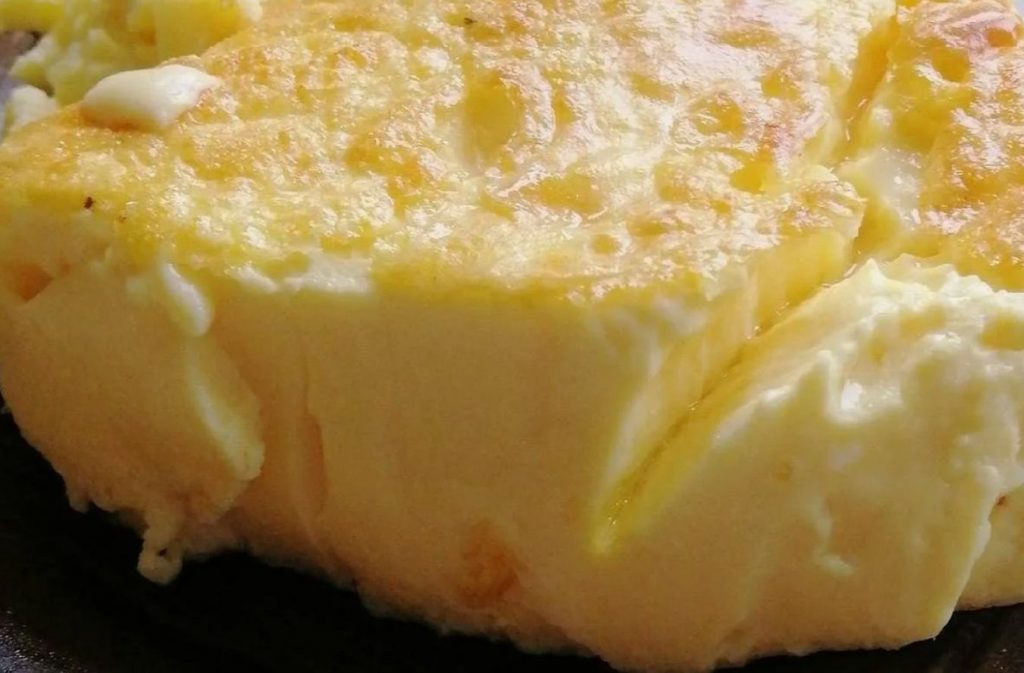Hotelli omlett: mida lisada enne kuumutamist