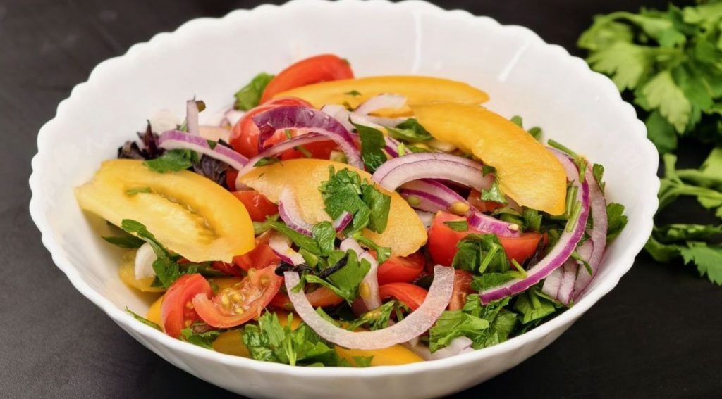 Suvine salat: 5 kombinatsiooni, mis üllatavad teid
