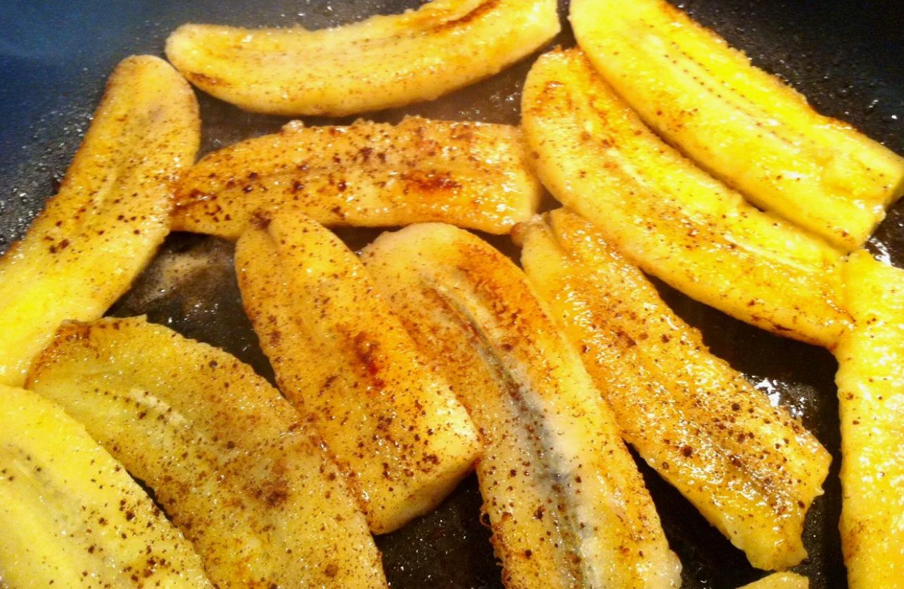 Praetud banaanid: kuidas valmistada maitsvat hommikusööki