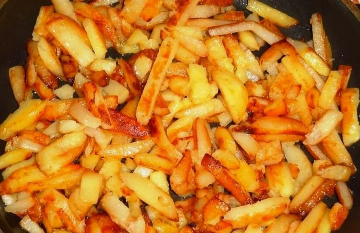 Krõbedad kartulid ilma friteerimiseta: teie pannil peituv saladus