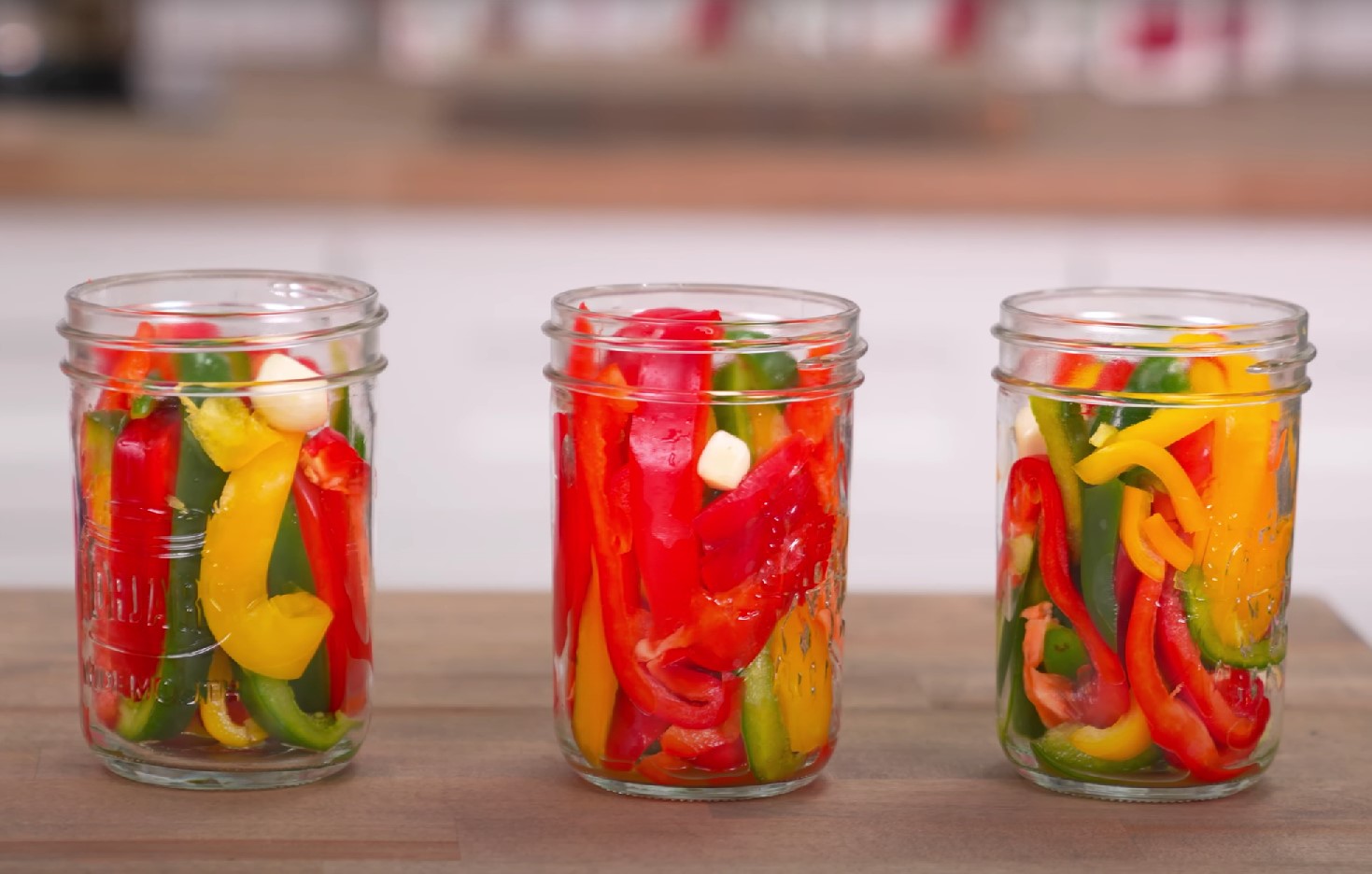 Marineeritud paprika purgis talveks – parim kodune retsept samm-sammult