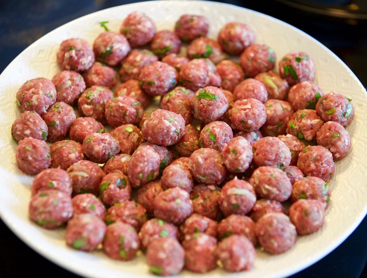 Kui ma neid lihapallikesi teen, koguneb kogu pere kööki. Juba ainuüksi lõhn on luule