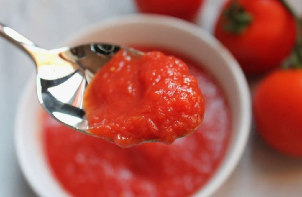 Mida valmistada üleküpsetest tomatitest: 5 ootamatut retsepti, mis teid üllatavad