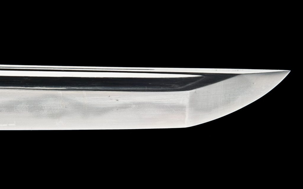 Kuidas kiiresti teritada kööginoa kodus: lihtne viis soola ja eluvihjeid kasutades ilma terituskivita