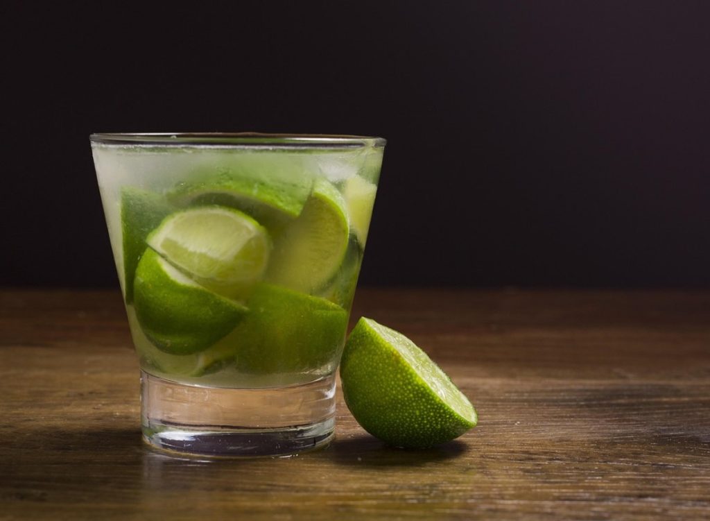 Täiuslik Caipirinha iga kord – see üks trikk teeb kokteili ideaalseks