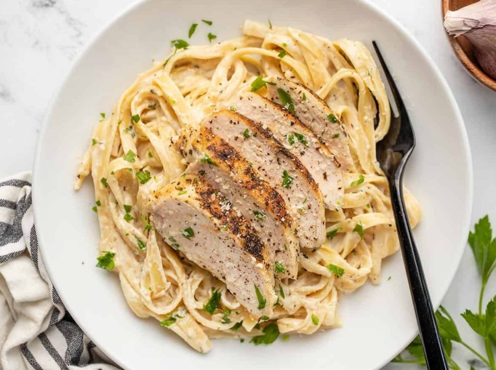 Minu idee paradiisist: kana Alfredo – kreemjas kana pasta